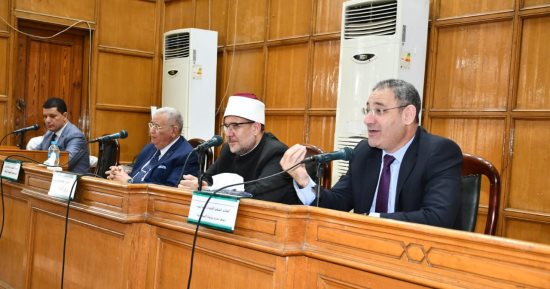 أحمد أيوب: المفكرون والعلماء والأئمة جنود الدولة لمحاربة الأفكار الهدامة