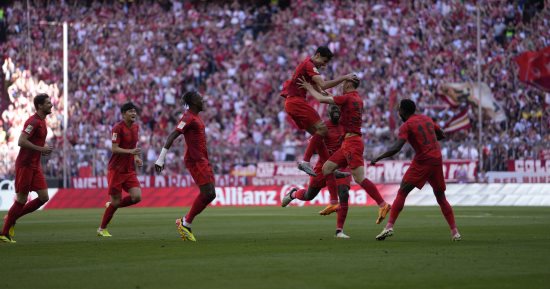 بايرن ميونخ يضرب فولفسبورج 2-0 فى شوط أول نارى بالدورى الألماني