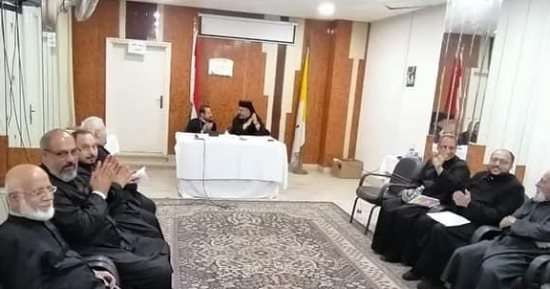 بطريرك الأقباط الكاثوليك يلتقى كهنة الإيبارشية البطريركية فى شيراتون.. صور