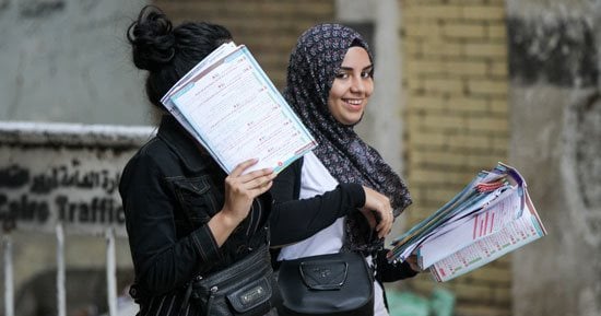 لطلاب الثانوية العامة 2025.. كيف تستعد للامتحانات؟.. مراجعة الموضوعات بتركيز وفهم والابتعاد عن الحفظ.. درب نفسك على الأسئلة عن طريق النماذج الاسترشادية.. وأبدا بمراجعة المواد وفق ترتيبها بجدول الاختبارات