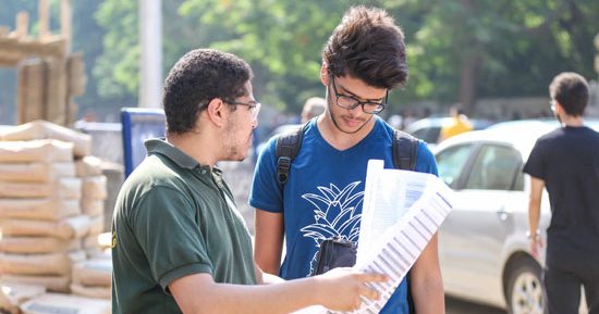 وزارة التعليم توجه طلاب الثانوية العامة بسرعة تسجيل استمارة التقدم للامتحانات.. أكثر من 50% سجلوا بياناتهم.. وتؤكد: 20 فبراير آخر موعد لكتابة بيانات الطلاب إلكترونيا.. والمدارس تبدأ استلام أوراق دخول الاختبارات