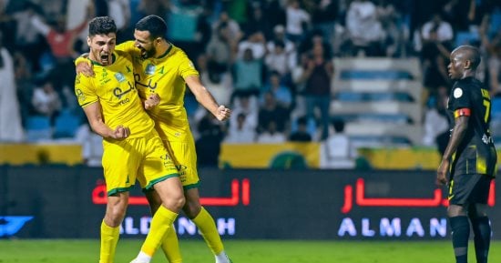 محمد شريف يسابق الزمن لقيادة هجوم الخليج ضد الهلال في الدوري السعودي - اليوم السابع