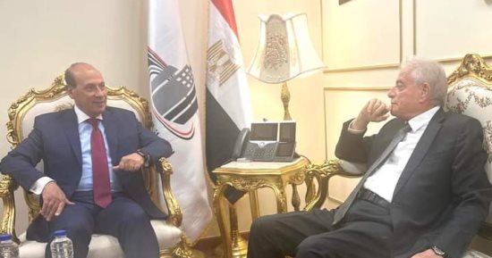 محافظ جنوب سيناء يبحث مع رئيس جهاز التعمير عدد من المشروعات المخطط تنفيذها
