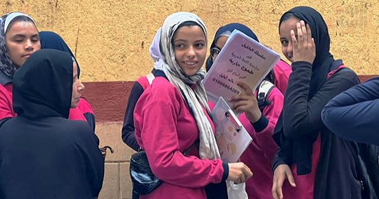 طلاب الشهادة الإعدادية بالقاهرة يؤكدون سهولة امتحان اللغة العربية