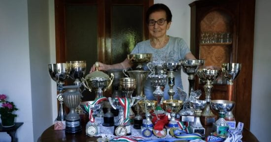 عجوز إيطالية تحقق رقمًا قياسيًا فى سباق للركض.. عمرها 90 عاما.. صور