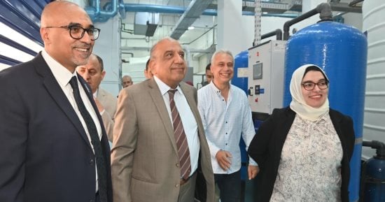  وزير قطاع الأعمال العام يتفقد مصانع الشركة العربية للأدوية (ادكو) للادوية 