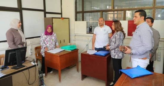 محافظ دمياط تتفقد المركز التكنولوجى لمتابعة منظومة تلقى طلبات التصالح
