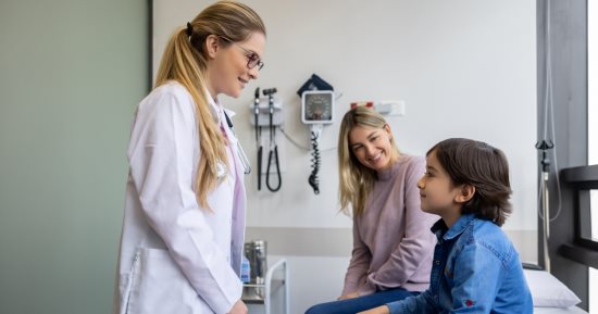 ما طب الأسرة ومتى تذهب لطبيب في هذا التخصص؟