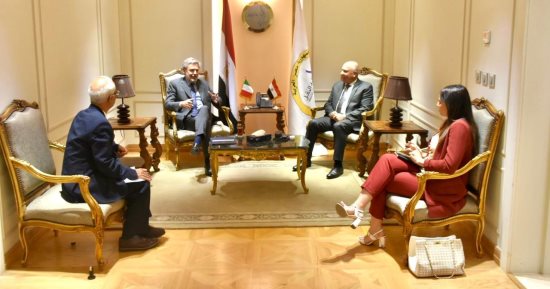 وزير النقل يبحث تسيير خط سريع للحاصلات الزراعية سريعة التلف بين مصر وإيطاليا