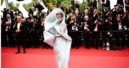 أجمل وأغرب إطلالات النجمات بمهرجان كان السينمائى.. صور