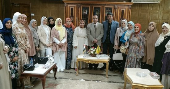 محافظ شمال سيناء يكرم متدربات مشروع السجاد اليدوى