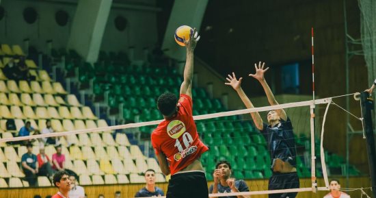 الأهلى يواجه بتروجت فى نهائى كأس مصر لشباب الطائرة