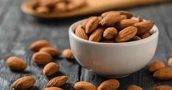 أفضل الأطعمة لصحة قلبك.. السردين والقهوة والبطاطا والكبدة واللوز الأبرز
