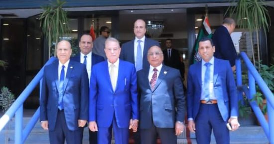 محافظ جنوب سيناء يلتقى رئيس هيئة قضايا الدولة لبحث أوجه التعاون المختلفة