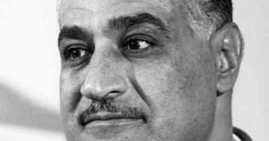 سعيد الشحات يكتب: ذات يوم 28 مايو 1954 .. جمال عبدالناصر يهدى كتاب «فلسفة الثورة» لتوفيق الحكيم قائلا: «إلى باعث الأدب الأستاذ توفيق الحكيم مطالبا بعودة الروح مرة أخرى»