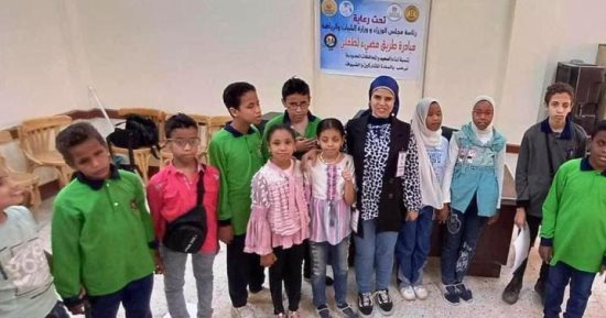 محافظ أسوان يهنئ مبادرة "طريق مضىء لطفلى" لفوزها بالمركز الأول على الجمهورية