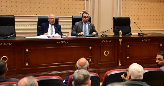 لجنة الإسكان بالنواب تفتح ملف الصرف الصحى بعدد من المحافظات 