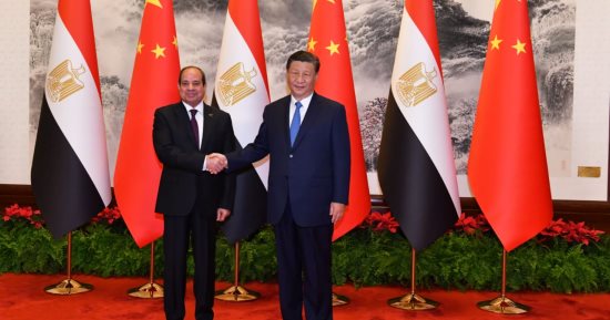 قمة بكين تعزز الشراكة الاستراتيجية الشاملة بين مصر والصين.. سياسيون: دفعة قوية لجذب مزيد من الاستثمارات وتدعيم المواقف العربية فى المحافل الدولية.. ويؤكدون: شريك مهم لمصر وتمثل بوابة حيوية للأسواق الأفريقية