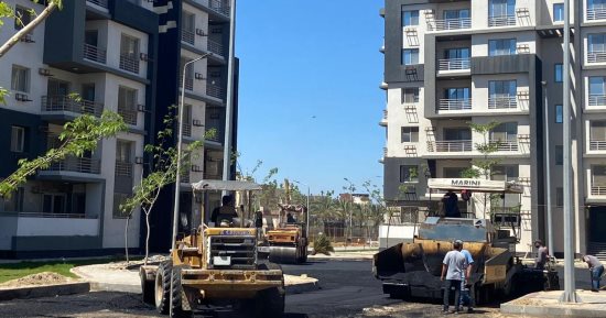رئيس جهاز مدينة دمياط الجديدة يتفقد مشروعات الطرق بالمدينة