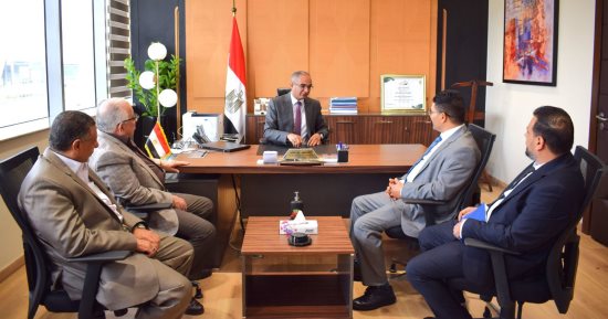 نائب وزير الإسكان يستقبل رئيس الاتحاد الأفريقي لمنظمات التشييد 