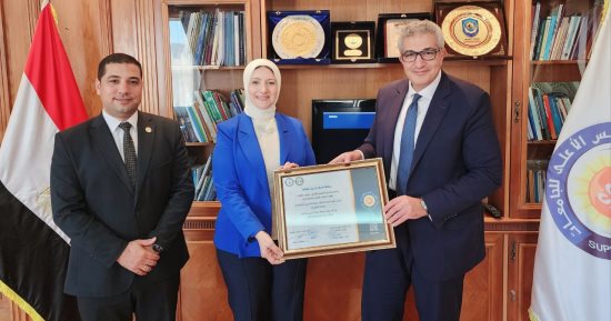 منح مركز تنمية قدرات أعضاء هيئة تدريس جامعة الزقازيق رخصة معتمدة