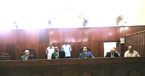 المشدد 5  سنوات لعامل بتهمة سرقة مواطن بالإكراه فى سوهاج