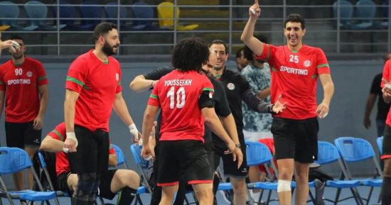 سبورتنج يهزم الزمالك 27 - 25 ويتوج بلقب كأس مصر لكرة اليد 