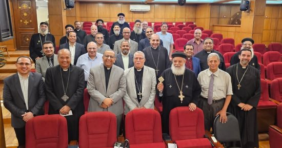 لجنة الكهنة بمجلس كنائس مصر تنظم لقاء القيامة بكنيسة مارجرجس بمنشية الصدر