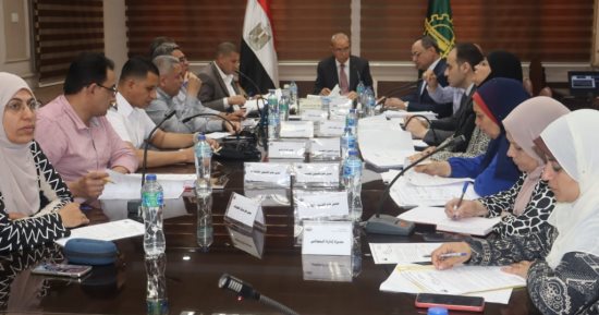 محافظ القليوبية يترأس اجتماع اللجنة العليا للإعلانات لبحث طلبات المعلنين