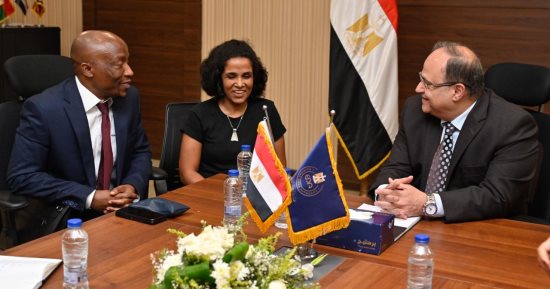 هيئة الدواء تستقبل رئيس هيئة تنظيم المستحضرات الدوائية بالكونغو الديموقراطية