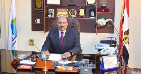 تأمين لجان الثانوية العامة واستراحات المراقبين بمياه الشرب بمدن القناة