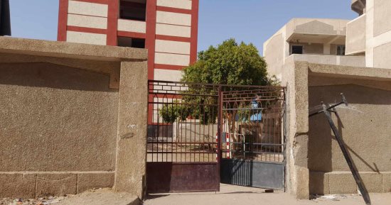 الكل بيقول يا رب.. طلاب الشعبة العلمية يؤدون امتحانات الثانوية الأزهرية بقنا