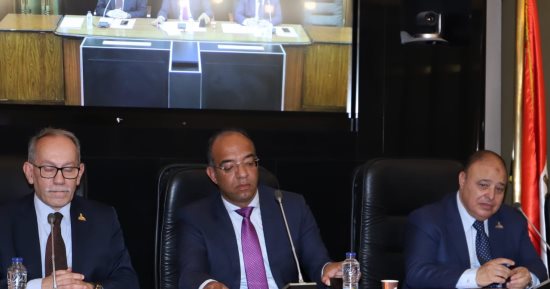 "صحة الشيوخ" توصى بإحكام الرقابة على مراكز التدريب الخاصة فى المجالات الطبية  