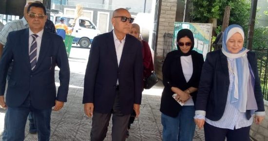 نائب محافظ القاهرة يتفقد مدرسة الطبرى بمصر الجديدة لمتابعة امتحانات ثانوي عام