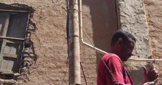 خطة شاملة لتجديد وصيانة أعمدة الإنارة فى مدينة وقرى ونجوع إسنا.. صور
