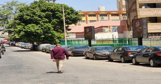 سعادة على وجوه طلاب الثانوية الأزهرية بالأقصر عقب امتحان النحو.. مباشر