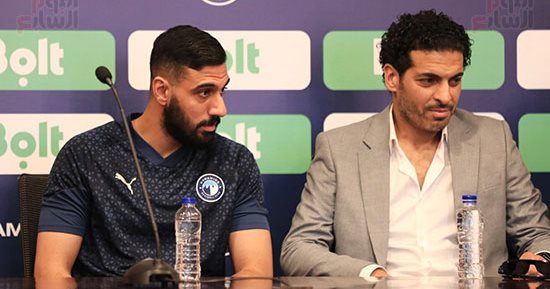 هانى سعيد: بيراميدز يمتلك سقفا للعقود ونسعى لتجديد عقد فيستون ماييلى