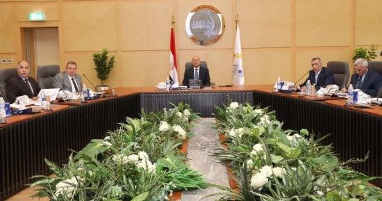 وزير النقل: تنفيذ 550 عمرة لجرارات السكة الحديد خلال عام فى ورش "ايرماس"