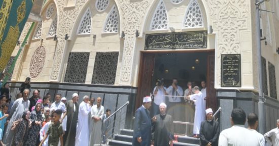 محافظ الغربية يفتتح المسجد الكبير بقرية دمتنو فى مركز المحلة
