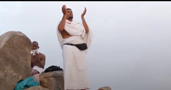 عرفات.. هنا وقف النبى على جبل الرحمة خطيبا فى المسلمين