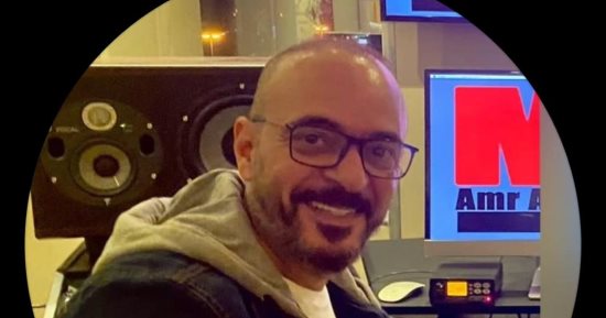 الفن – وفاة الموزع الموسيقى عمرو عبد العزيز بعد صراع مع السرطان – البوكس نيوز