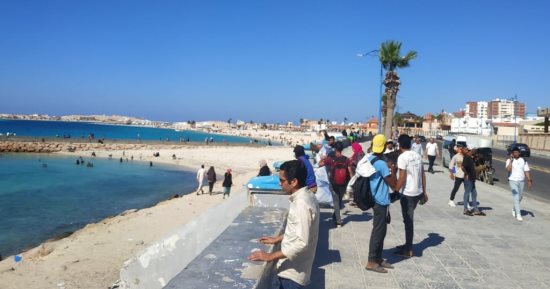 مصيف مطروح مصدر الدخل الرئيسي لأهالى المحافظة ومتعة للرواد