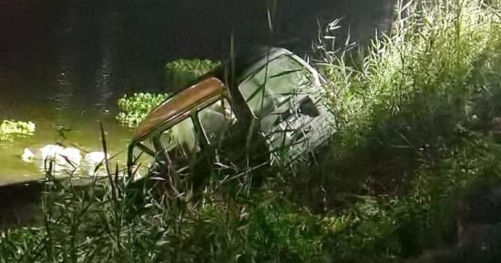 استخراج سيارة سقطت في ترعة المريوطية بالجيزة
