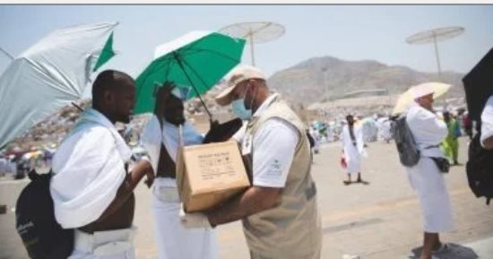 40 مليون عبوة ماء زمزم و9 ملايين وجبة يوميا لضيوف الرحمن بالمشاعر المقدسة