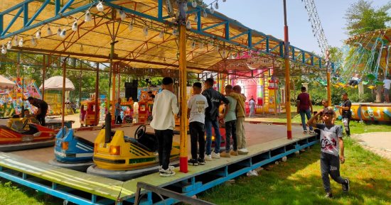 إقبال كبير على زيارة حدائق الرى بالقناطر الخيرية خلال أيام عيد الأضحى.. صور