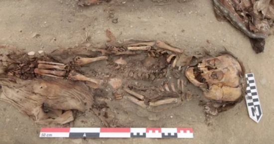 العثور على هياكل عظمية لأطفال الإنكا مدفونة منذ 500 عام مشوهة بفيروس الجدري