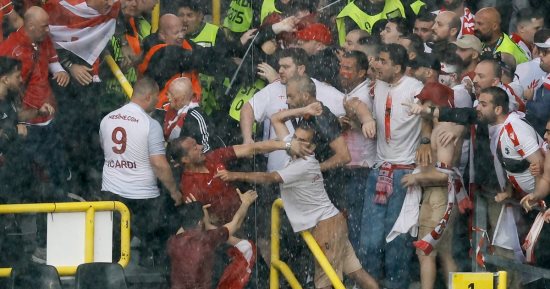 Turquie contre Géorgie.. Violents affrontements entre supporters des deux équipes avant d’affronter l’Euro 2024.. Vidéo