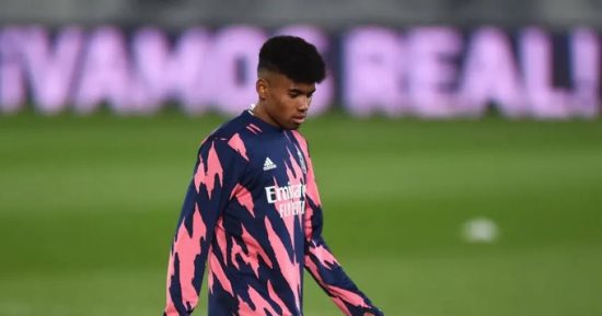 ريال مدريد يعلن رحيل مارفن بارك إلى لاس بالماس 