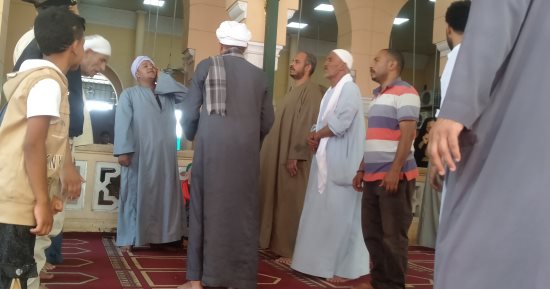حلقة للذكر والمدح بمسجد سيدى الفولى بالمنيا ..مباشر