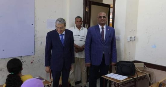 محافظ المنيا يوجه رؤساء لجان امتحانات الثانوية العامة بتهيئة الجو للطلاب